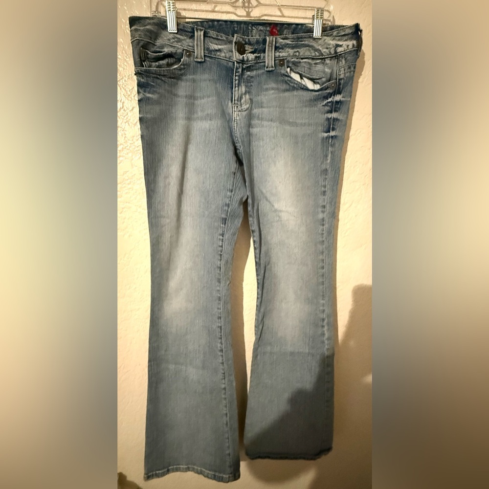 Distressed Guess? Jeans Y2K Daredevil Flare Jeans Size 31